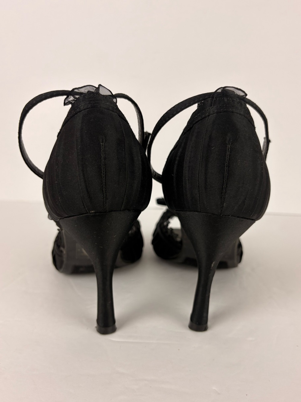 Delicious Open Toe Lace Bow Slip On Kitten Heels in Black - Picture 6 of 10